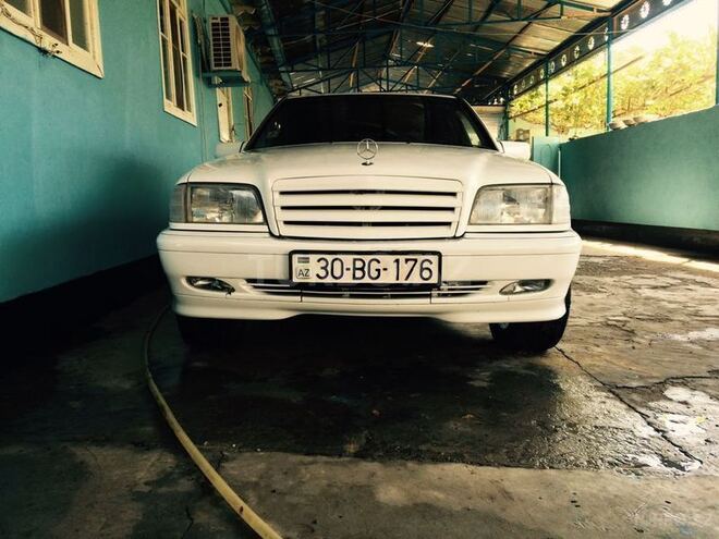 Mercedes C 200 1994, 240,000 km - 2.0 л - İmişli