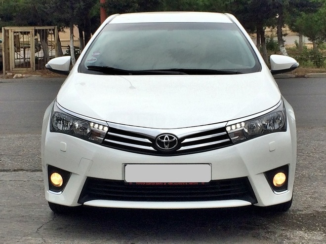 Toyota Corolla 2013, 95,300 km - 1.6 l - Bakı