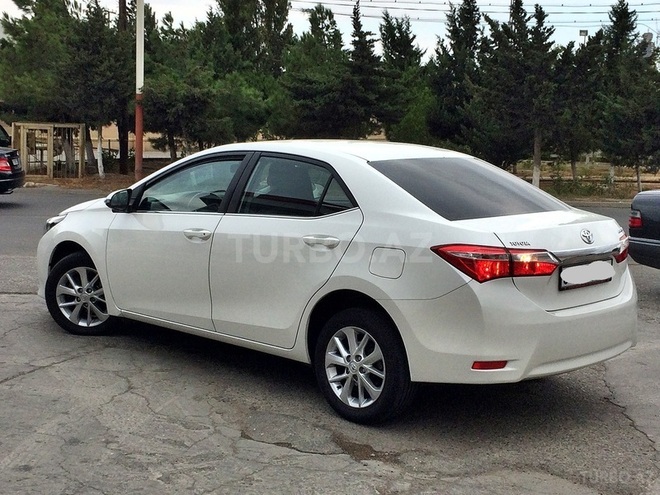 Toyota Corolla 2013, 95,300 km - 1.6 l - Bakı