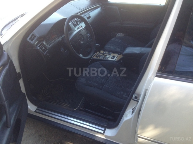Mercedes E 300 1999, 280,000 km - 3.0 л - Bakı