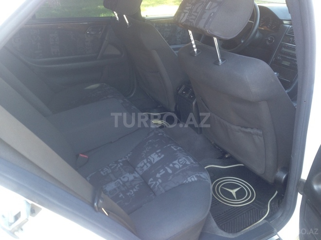 Mercedes E 300 1999, 280,000 km - 3.0 л - Bakı
