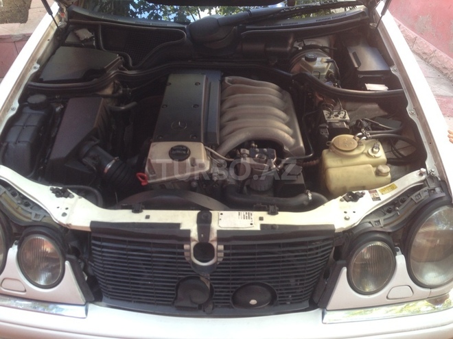 Mercedes E 300 1999, 280,000 km - 3.0 л - Bakı