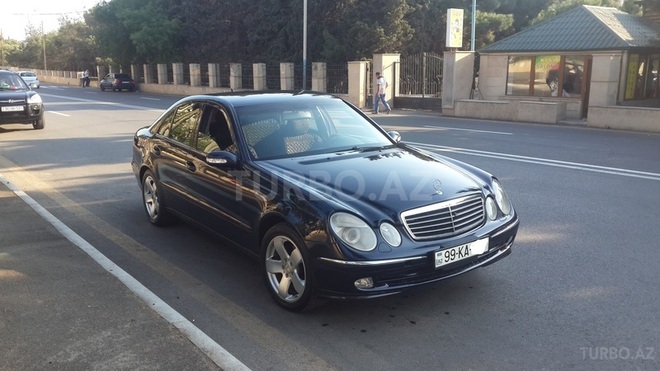 Mercedes E 220 2003, 186,000 km - 2.2 л - Bakı
