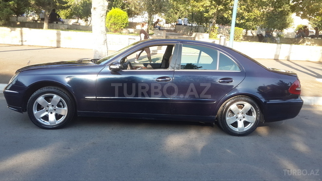 Mercedes E 220 2003, 186,000 km - 2.2 л - Bakı