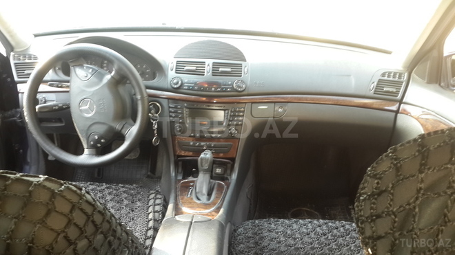Mercedes E 220 2003, 186,000 km - 2.2 л - Bakı