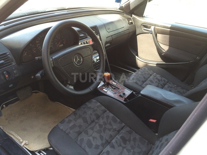 Mercedes C 180 1999, 452,345 km - 1.8 л - Bakı
