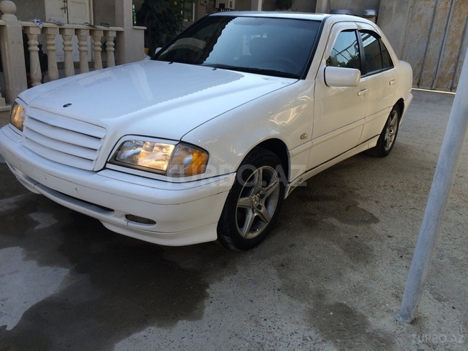 Mercedes C 180 1999, 452,345 km - 1.8 л - Bakı