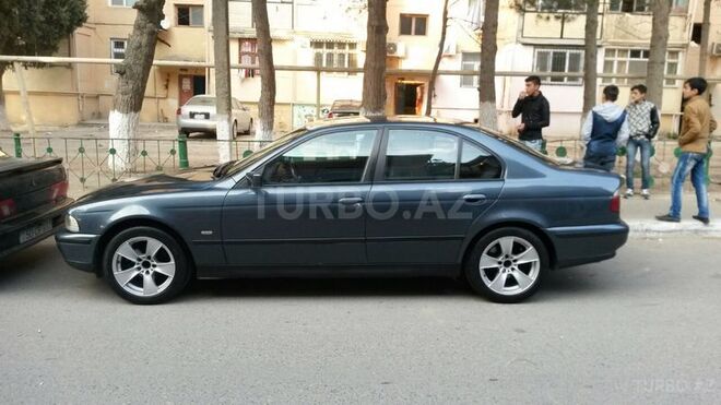 BMW 528 1997, 325,000 km - 2.8 л - Sumqayıt