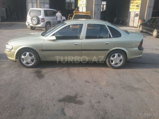 Opel Vectra 1996, 100,000 km - 1.6 л - Bakı