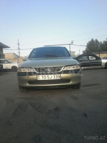 Opel Vectra 1996, 100,000 km - 1.6 л - Bakı