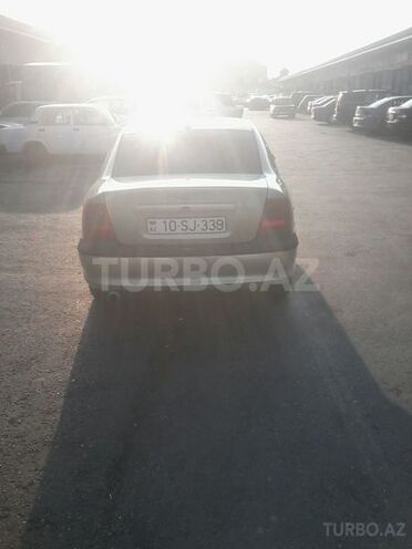 Opel Vectra 1996, 100,000 km - 1.6 л - Bakı
