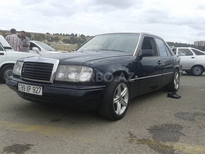 Mercedes E 260 1990, 634,288 km - 0.3 l - Bakı