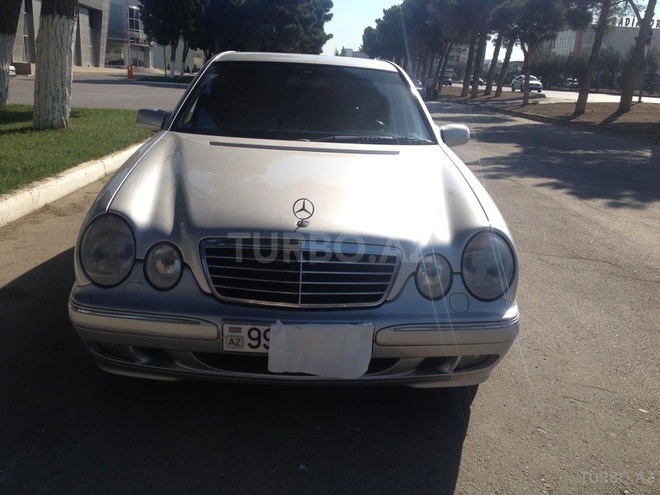 Mercedes E 270 2000, 208,000 km - 2.7 l - Bakı
