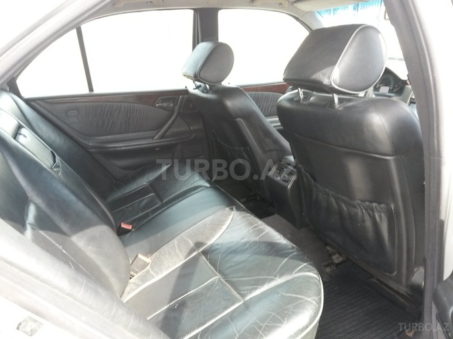 Mercedes C 270 1999, 298,000 km - 2.7 л - Sumqayıt