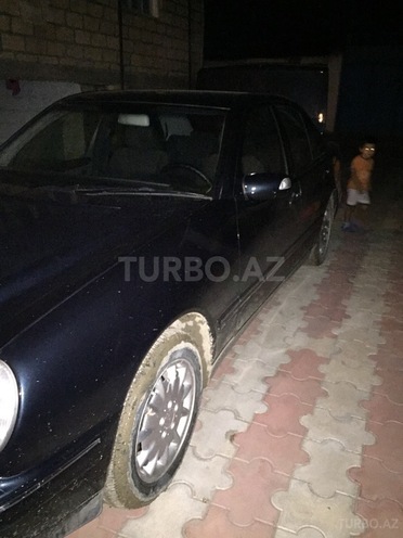 Mercedes E 220 2000, 217,000 km - 2.2 l - Yevlax