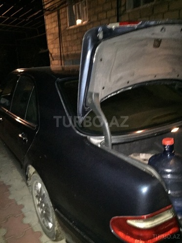 Mercedes E 220 2000, 217,000 km - 2.2 l - Yevlax