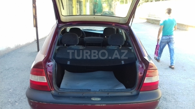 Opel Vectra 1996, 158,000 km - 1.6 l - Bakı