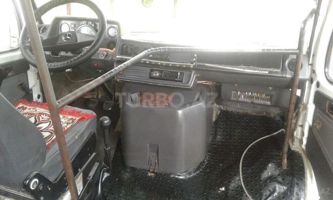 Mercedes 208 D 1994, 700,000 km - 0.1 l - Bakı