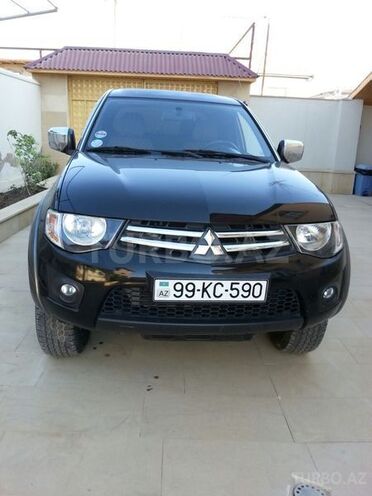 Mitsubishi L200 2013, 60,000 km - 2.5 l - Bakı