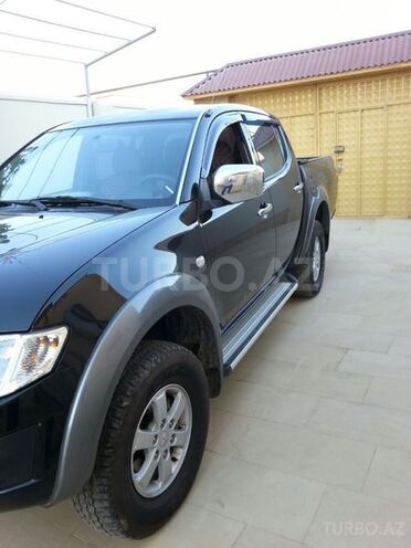 Mitsubishi L200 2013, 60,000 km - 2.5 l - Bakı