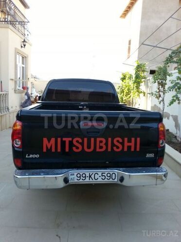 Mitsubishi L200 2013, 60,000 km - 2.5 l - Bakı