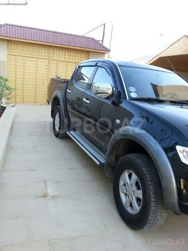 Mitsubishi L200 2013, 60,000 km - 2.5 l - Bakı