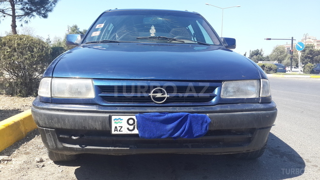 Opel Astra 1993, 31,230 km - 1.6 l - Sumqayıt
