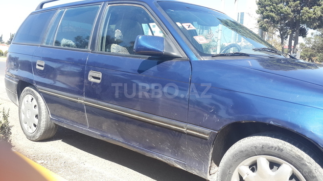 Opel Astra 1993, 31,230 km - 1.6 l - Sumqayıt