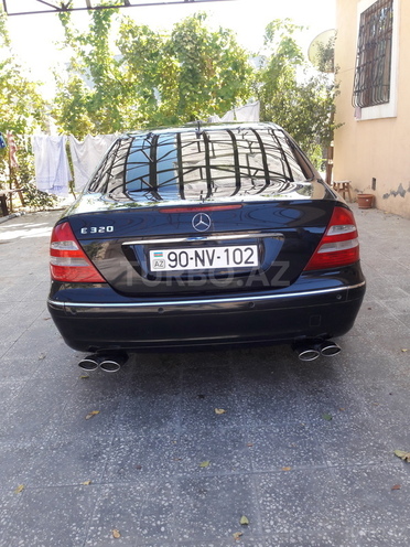 Mercedes E 320 2002, 203,000 km - 3.2 л - Bakı