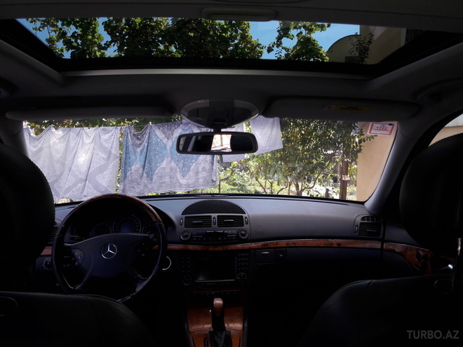 Mercedes E 320 2002, 203,000 km - 3.2 л - Bakı