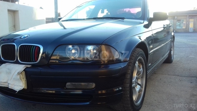 BMW 325 2001, 315,000 km - 0.3 л - Bakı