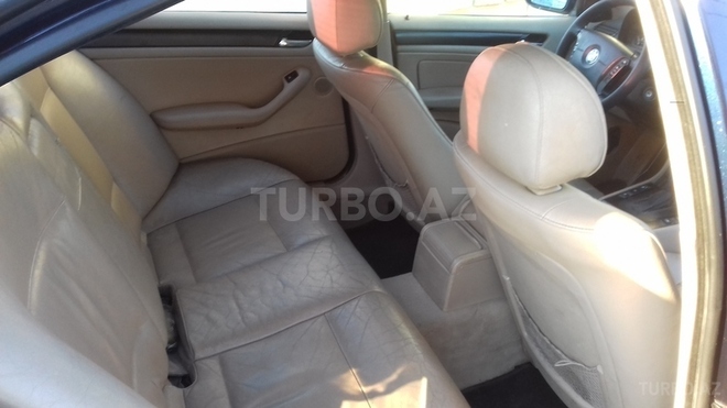 BMW 325 2001, 315,000 km - 0.3 л - Bakı
