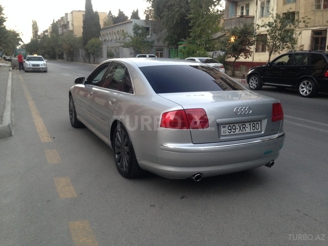 Audi A8 2004, 180,000 km - 3.9 l - Bakı