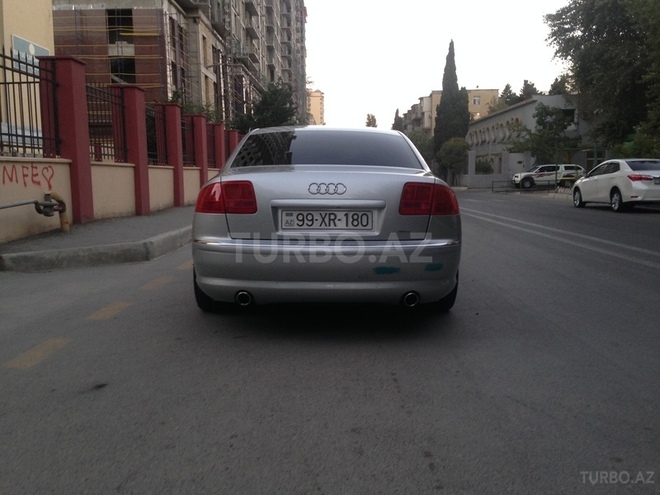 Audi A8 2004, 180,000 km - 3.9 l - Bakı