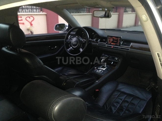 Audi A8 2004, 180,000 km - 3.9 l - Bakı