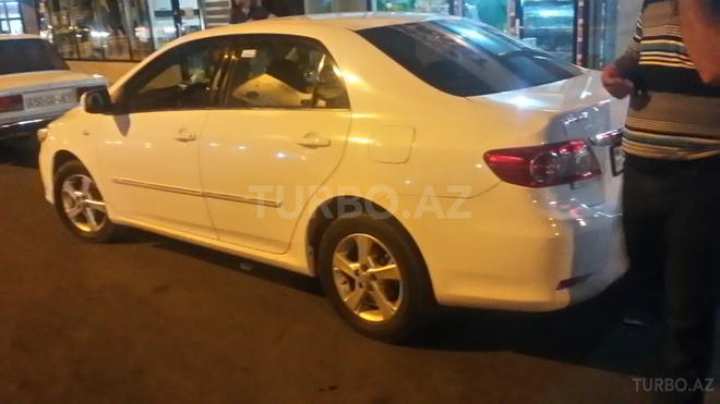 Toyota Corolla 2012, 127,000 km - 1.8 л - Sumqayıt