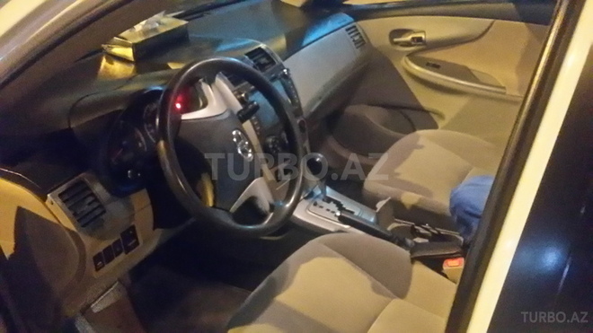Toyota Corolla 2012, 127,000 km - 1.8 л - Sumqayıt