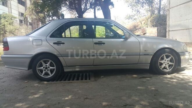 Mercedes C 240 1997, 260,000 km - 2.4 л - Bakı