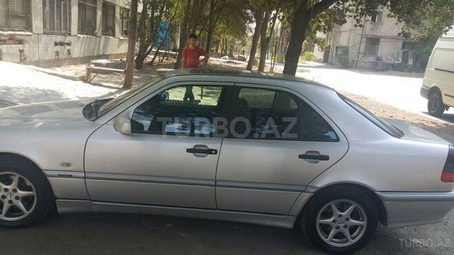 Mercedes C 240 1997, 260,000 km - 2.4 л - Bakı