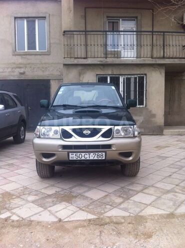 Nissan Terrano 2001, 233,000 km - 3.2 l - Sumqayıt