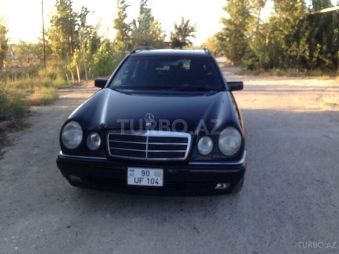 Mercedes E 240 1998, 250,000 km - 2.4 l - Bakı