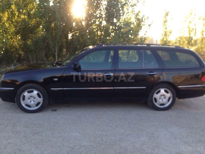 Mercedes E 240 1998, 250,000 km - 2.4 l - Bakı