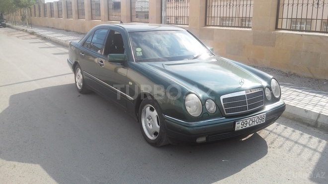 Mercedes E 240 1998, 260,000 km - 2.4 л - Bakı