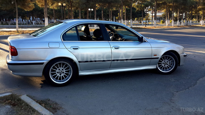 BMW 528 1997, 290,000 km - 2.8 l - Bakı