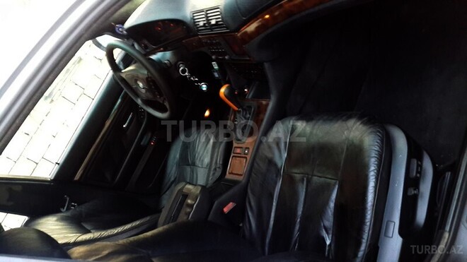 BMW 528 1997, 290,000 km - 2.8 l - Bakı