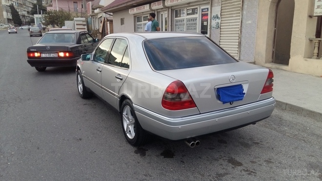 Mercedes C 220 1995, 230,000 km - 2.2 л - Bakı
