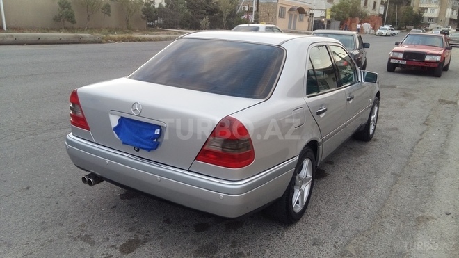 Mercedes C 220 1995, 230,000 km - 2.2 л - Bakı