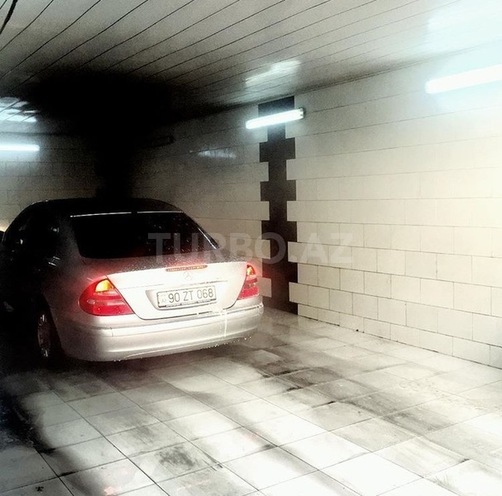 Mercedes E 240 2004, 186,226 km - 2.6 l - Bakı