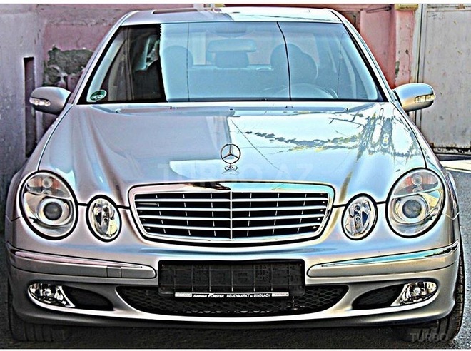 Mercedes E 240 2004, 186,226 km - 2.6 l - Bakı