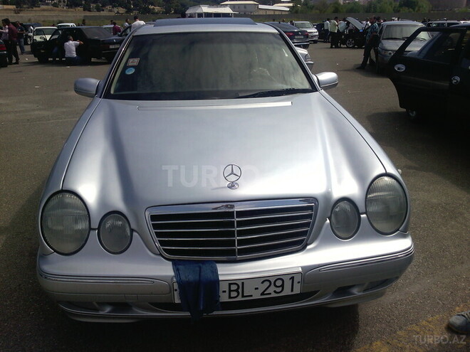 Mercedes E 220 1999, 278,546 km - 2.2 l - Bakı